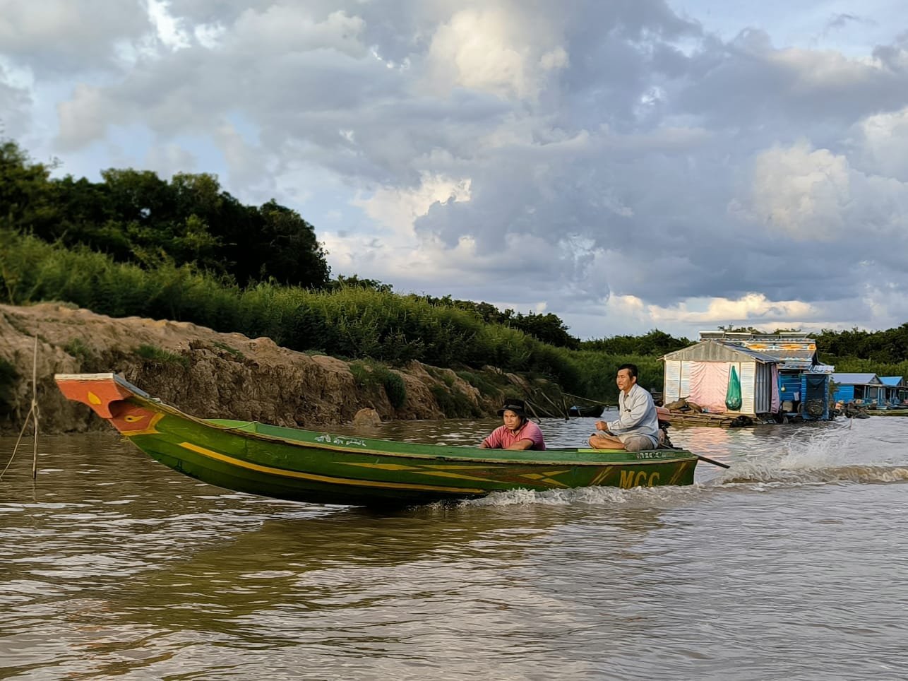 Boat on the water at Chong Kneas floating village
